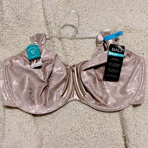 NWT- Bali - 42C. minimizer bra - Picture 1 of 9